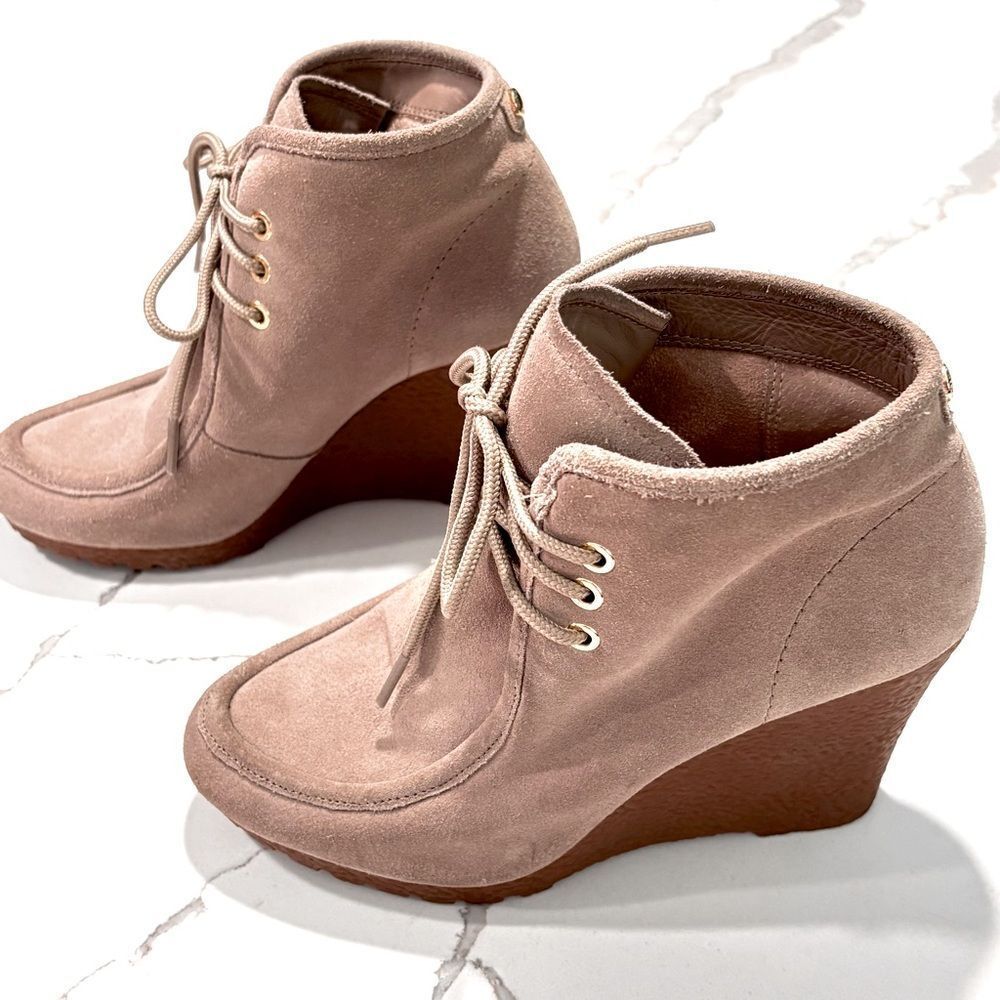 MICHAEL Michael Kors | Rory Boot Chukka Wedge Lace Up Sand Taupe Suede Size 5